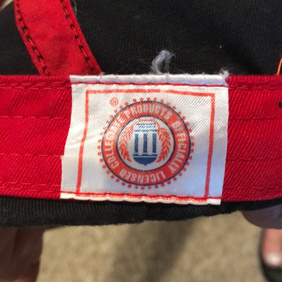 Baseball cap - Picture 3 of 3